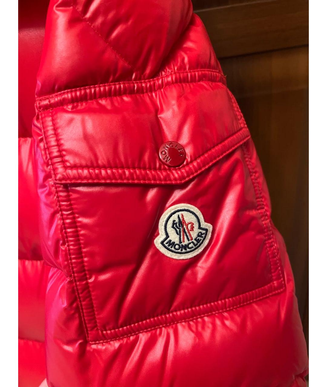 MONCLER Красный полиэстеровый пуховик, фото 3