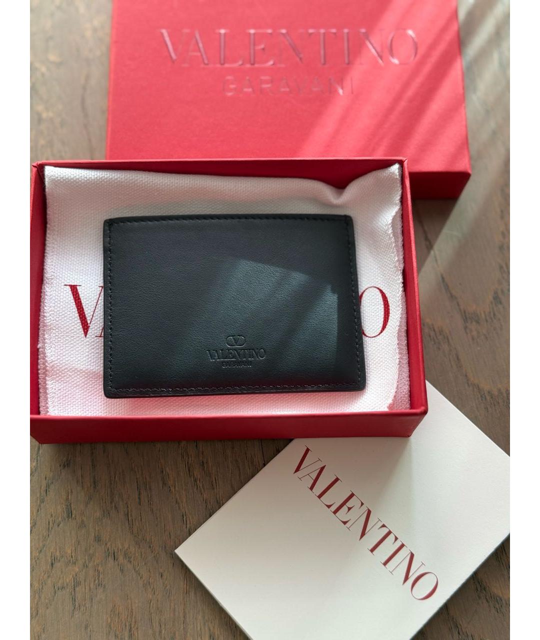 VALENTINO Черный кожаный кардхолдер, фото 3