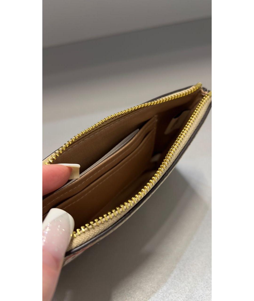 COACH Бежевый кожаный кошелек, фото 4