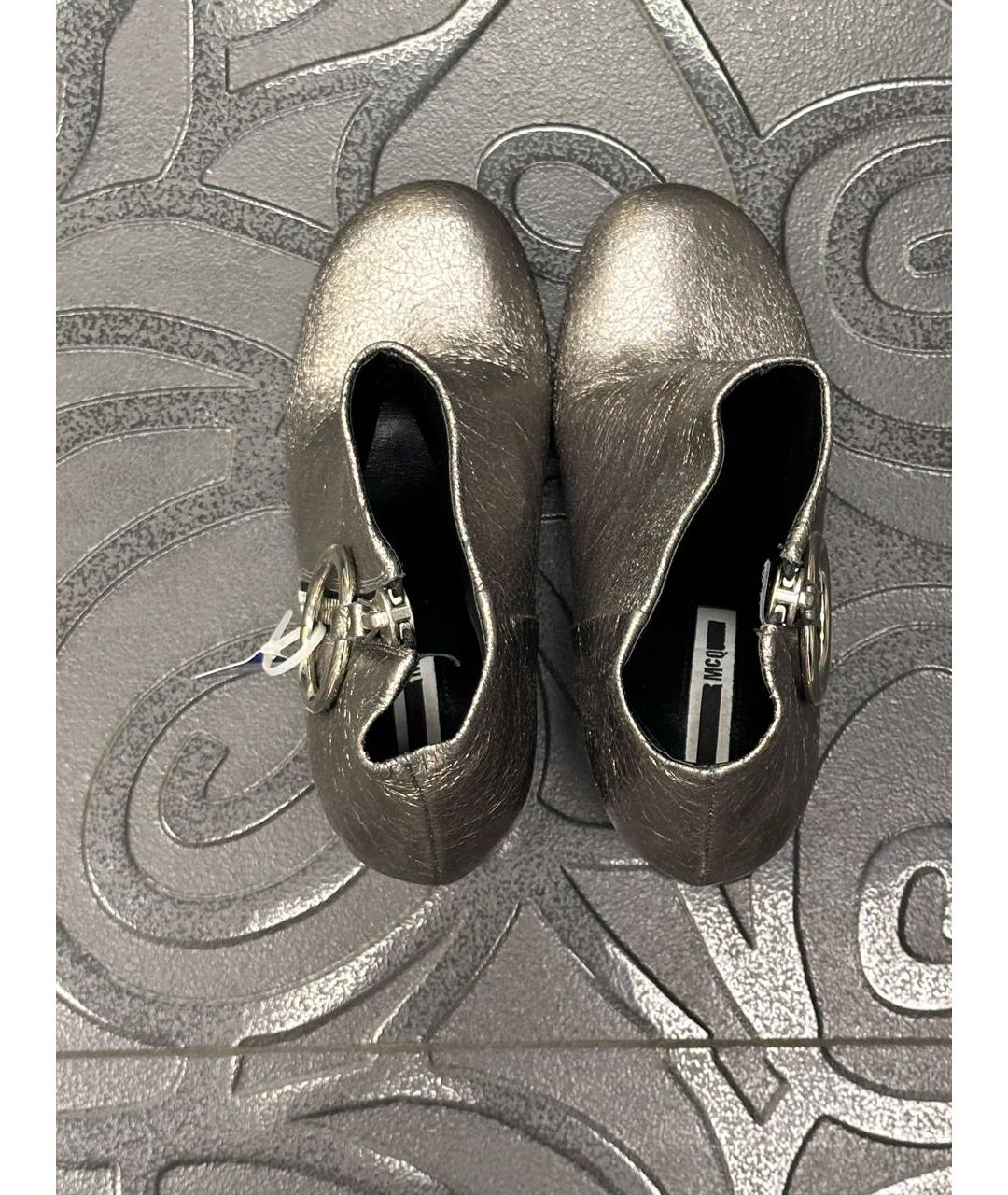 MCQ ALEXANDER MCQUEEN Серебряные кожаные ботильоны, фото 6