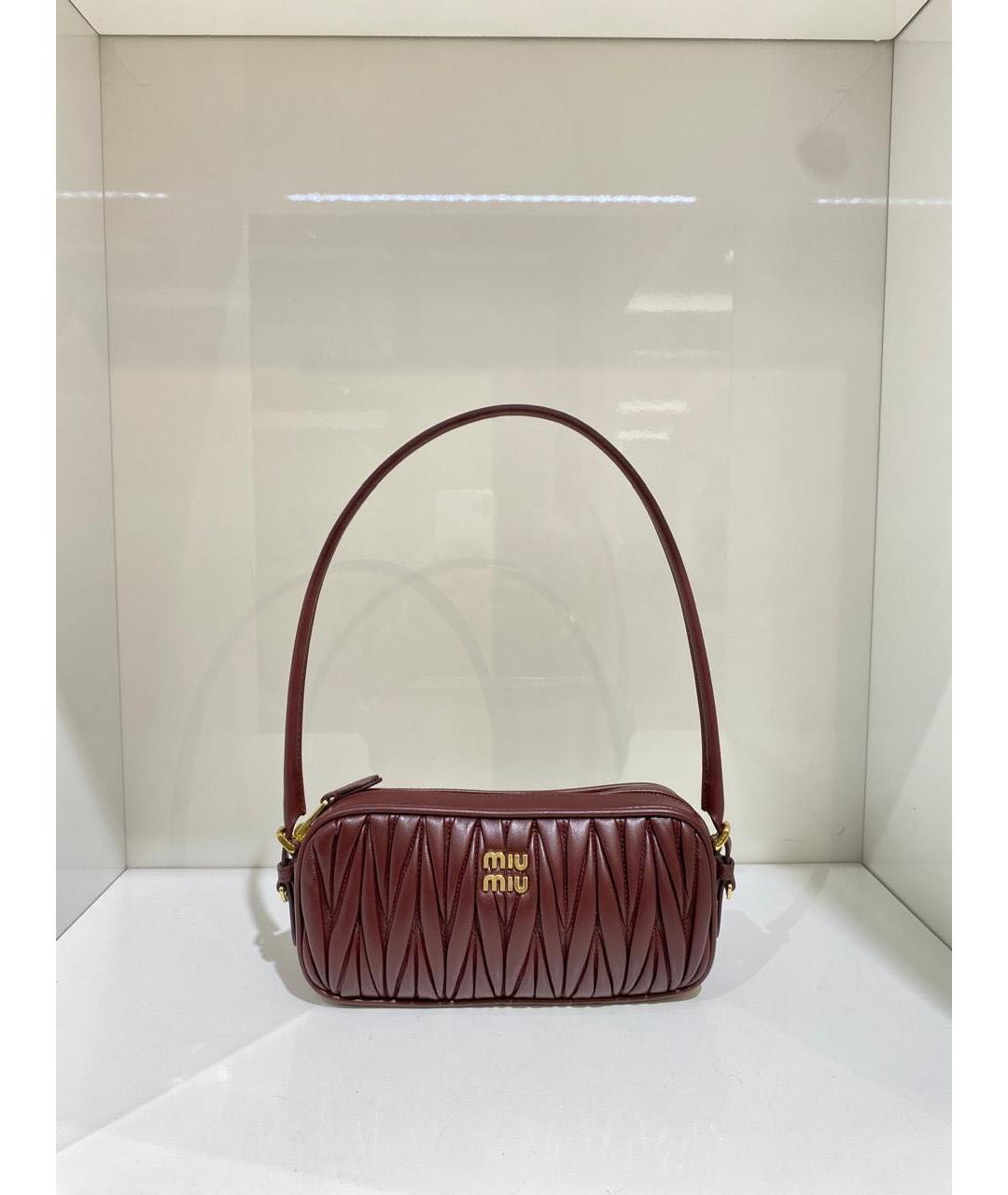 MIU MIU Бордовая кожаная сумка с короткими ручками, фото 2