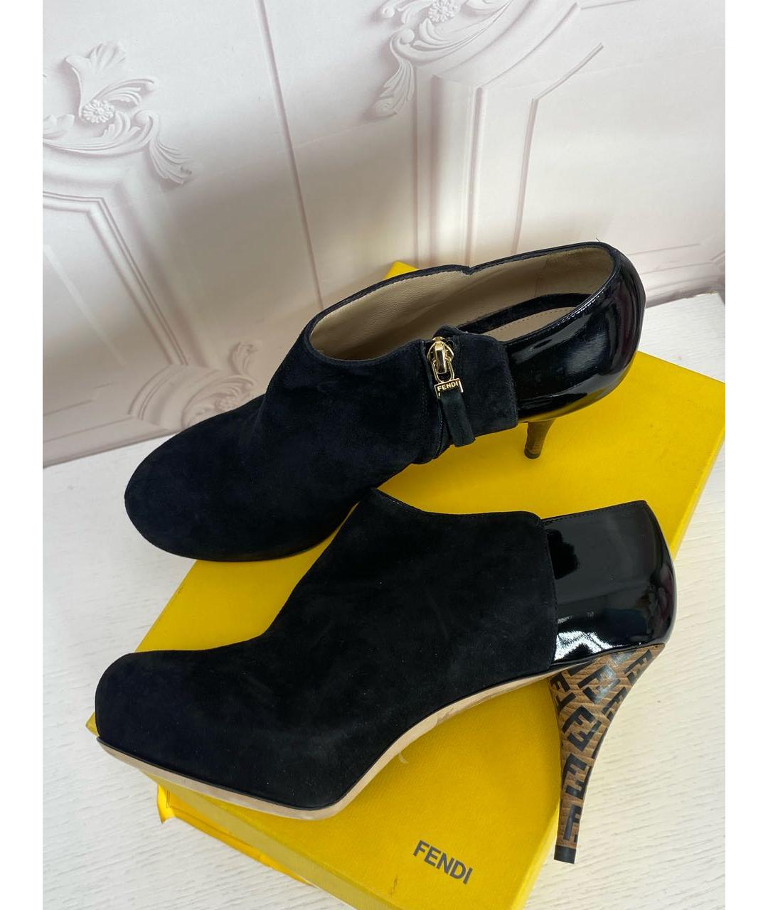 FENDI Черные замшевые ботильоны, фото 5