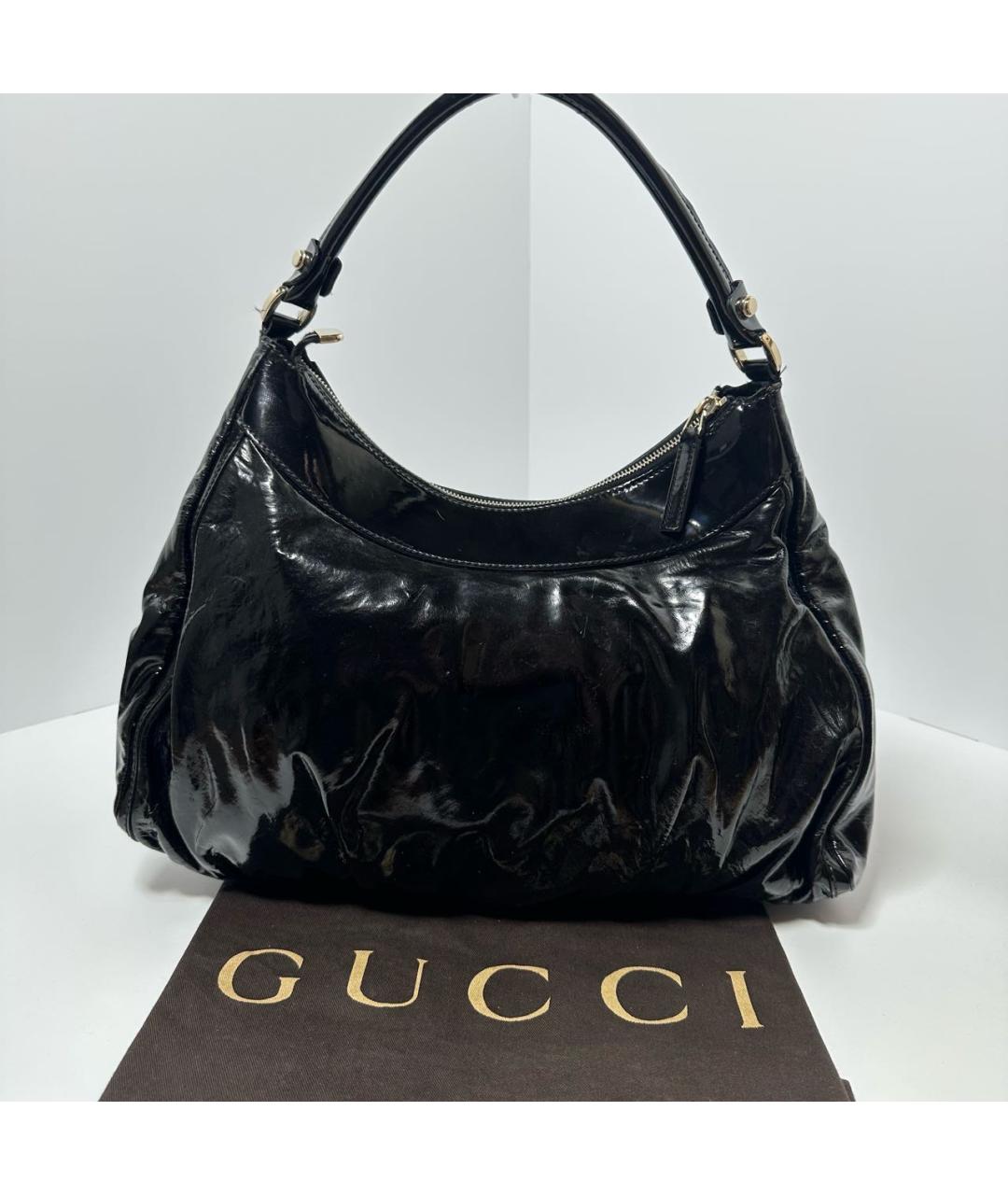 GUCCI Черная сумка с короткими ручками из лакированной кожи, фото 2