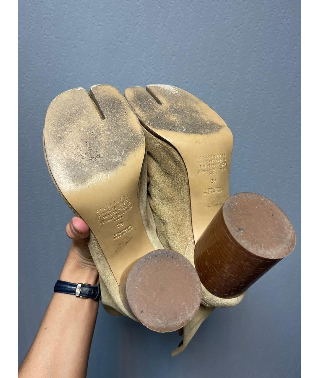 MAISON MARGIELA Бежевые замшевые ботильоны, фото 7