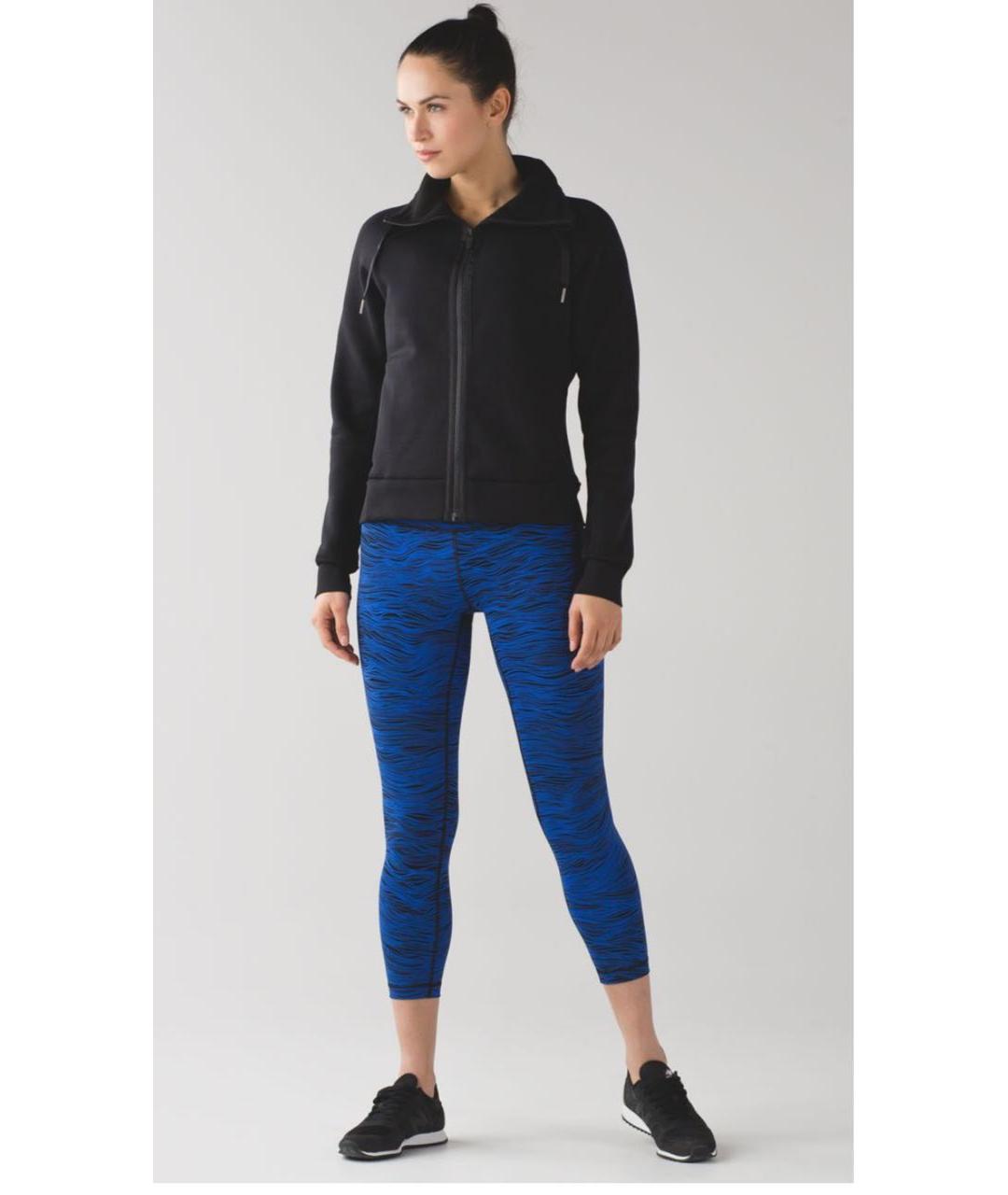 Lululemon Синие полиэстеровые спортивные брюки и шорты, фото 4