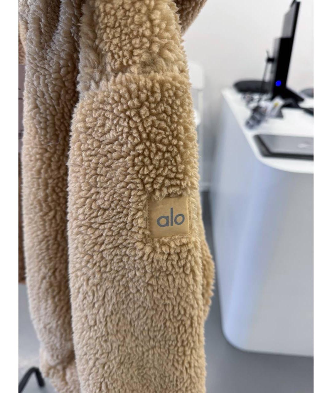 ALO YOGA Бежевая меховая куртка, фото 5