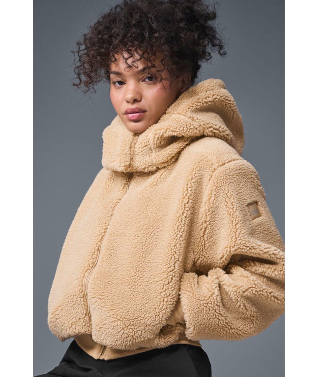 ALO YOGA Бежевая меховая куртка, фото 6