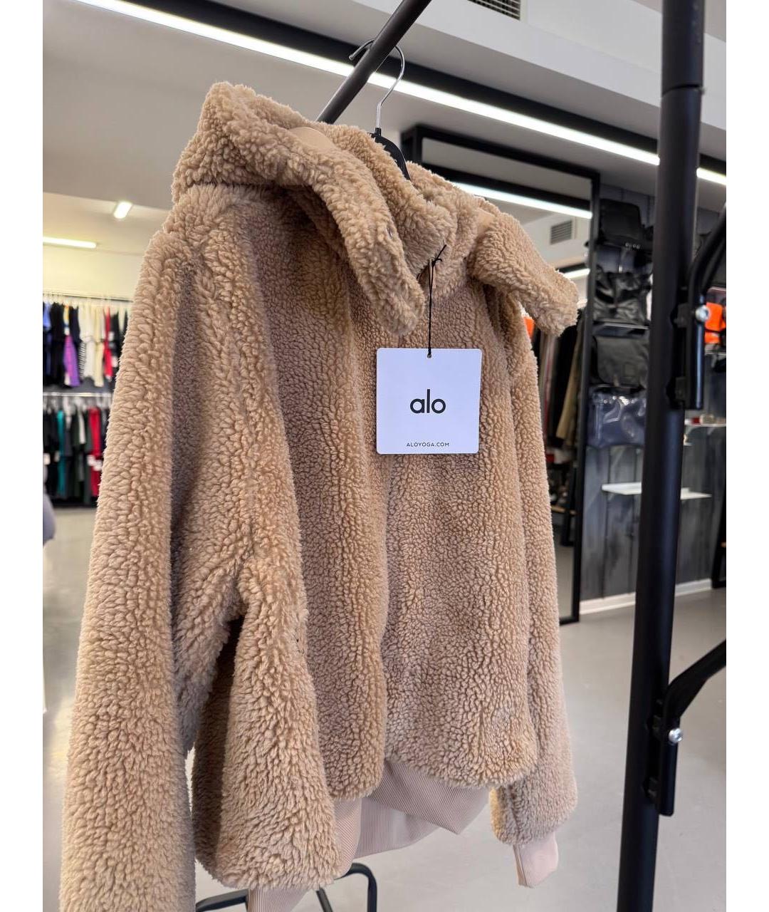 ALO YOGA Бежевая меховая куртка, фото 3