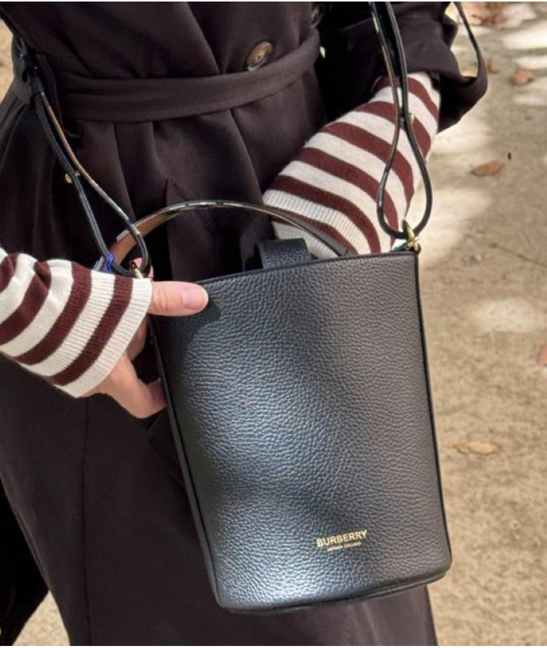 BURBERRY Черная кожаная сумка через плечо, фото 5