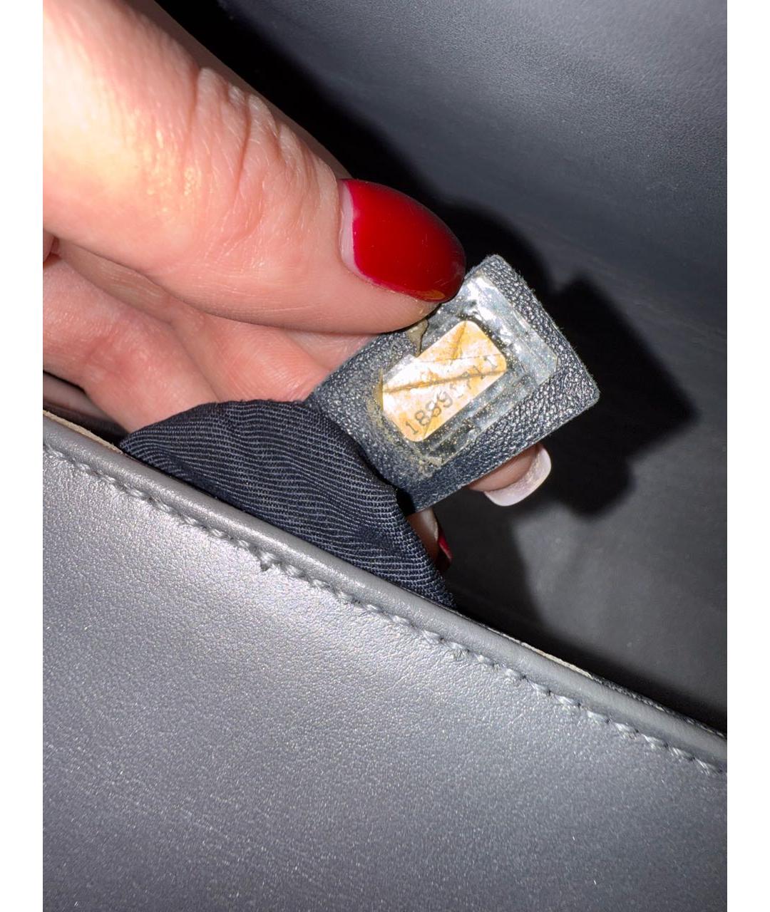 CHANEL Серая кожаная сумка через плечо, фото 6