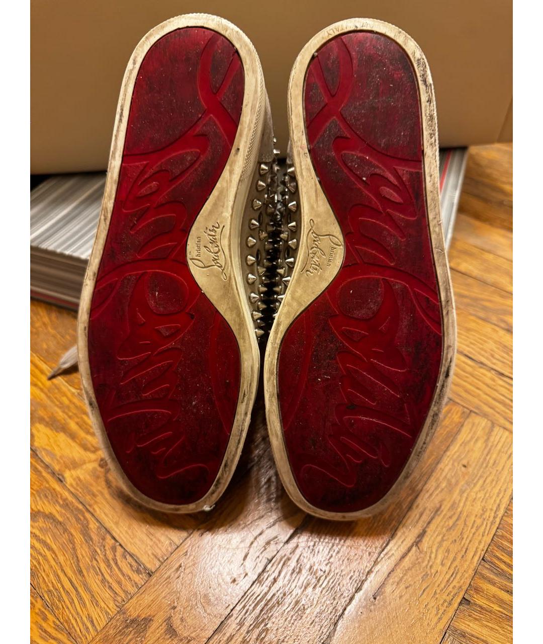 CHRISTIAN LOUBOUTIN Бежевые замшевые кеды, фото 5