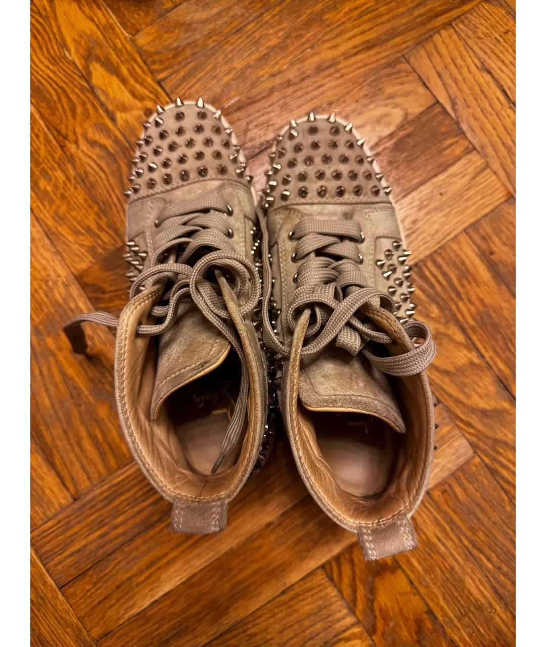 CHRISTIAN LOUBOUTIN Бежевые замшевые кеды, фото 3