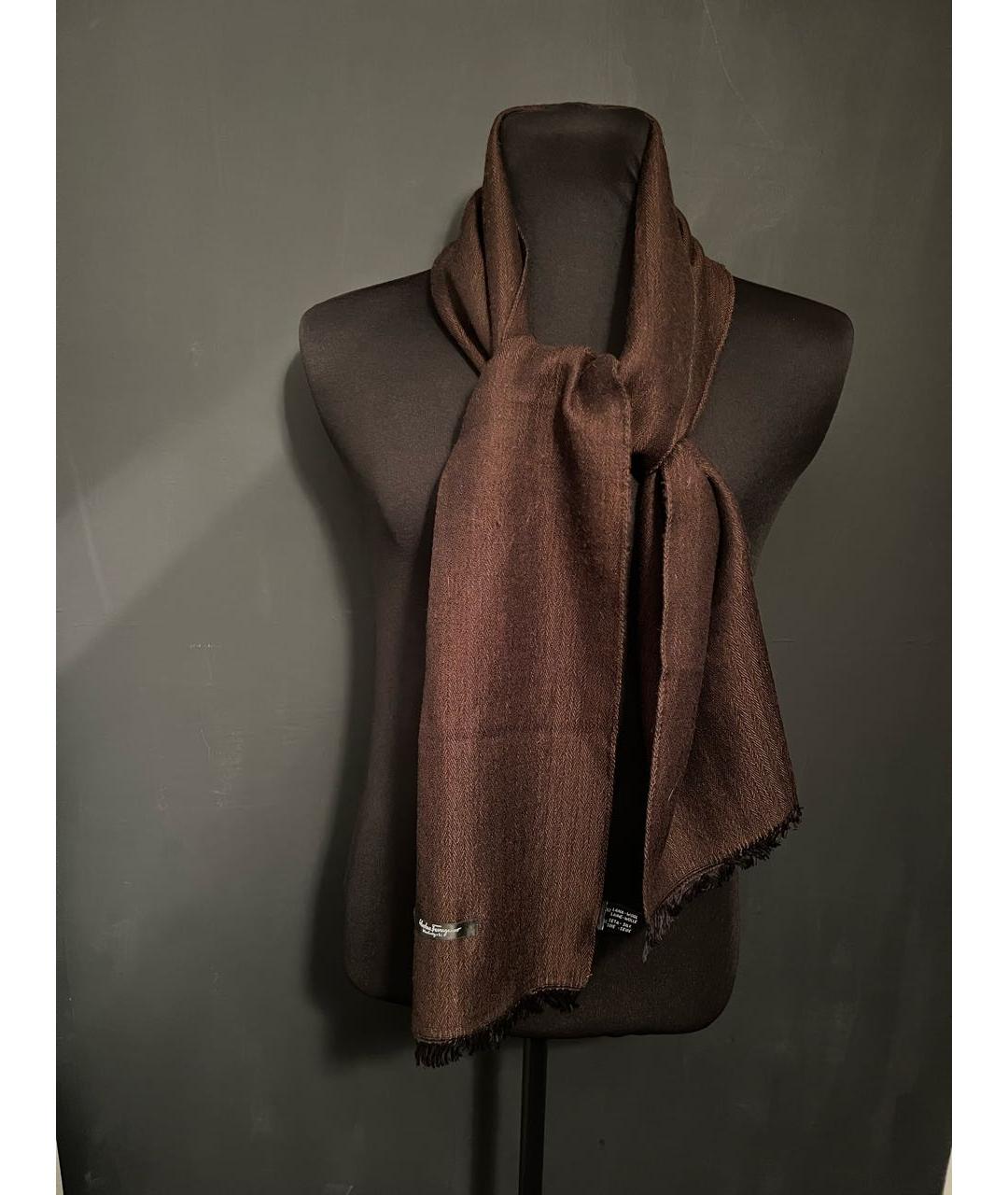 FERRAGAMO Коричневый шерстяной шарф, фото 4