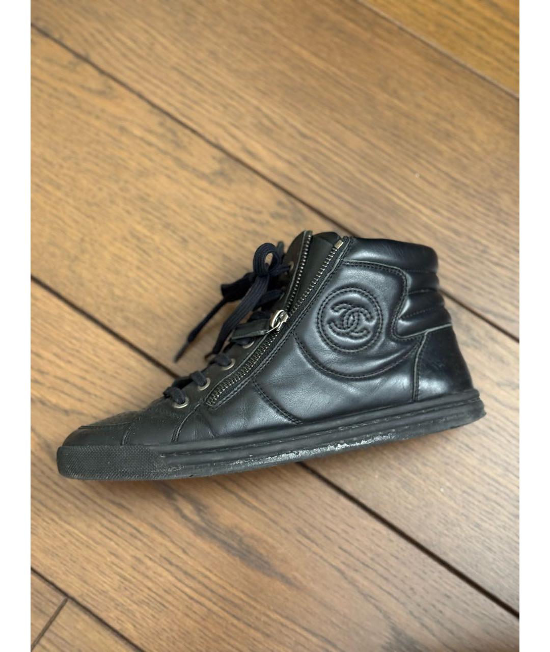 CHANEL Черные кожаные кеды, фото 5