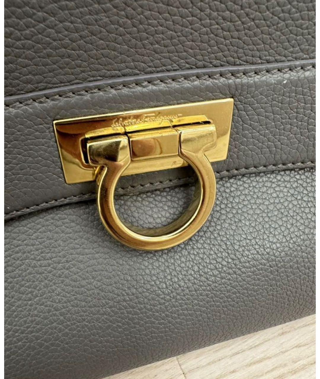 FERRAGAMO Серая кожаная сумка с короткими ручками, фото 5
