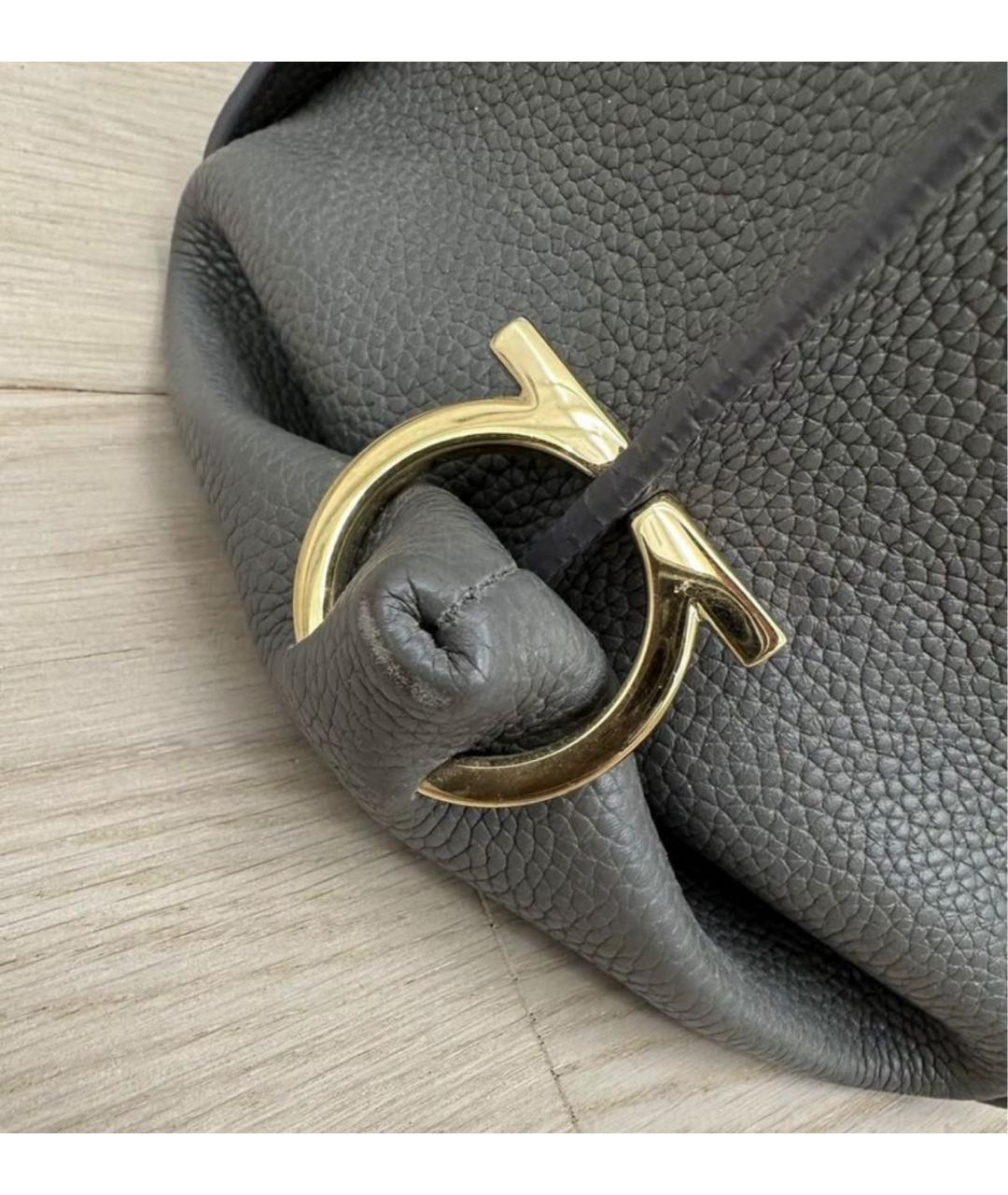 FERRAGAMO Серая кожаная сумка с короткими ручками, фото 3