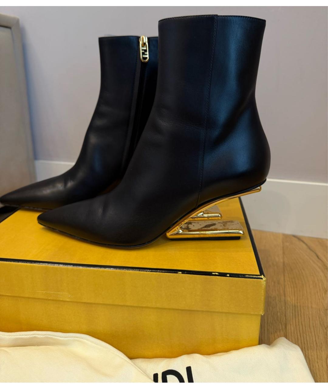 FENDI Черные кожаные ботильоны, фото 8