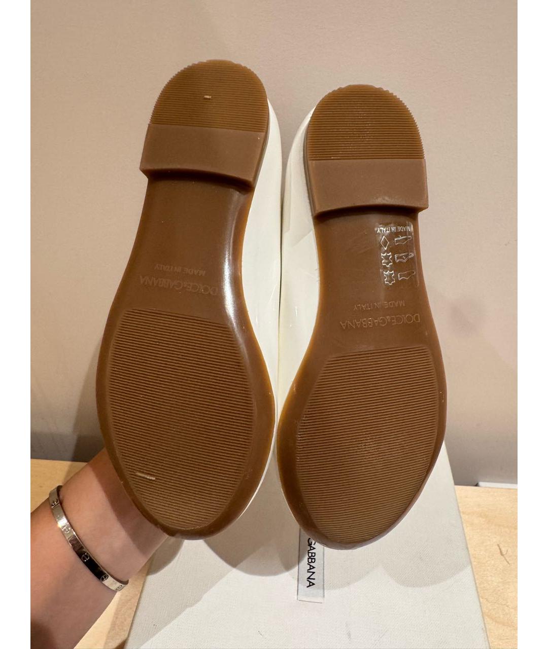 DOLCE&GABBANA Белые туфли из лакированной кожи, фото 4