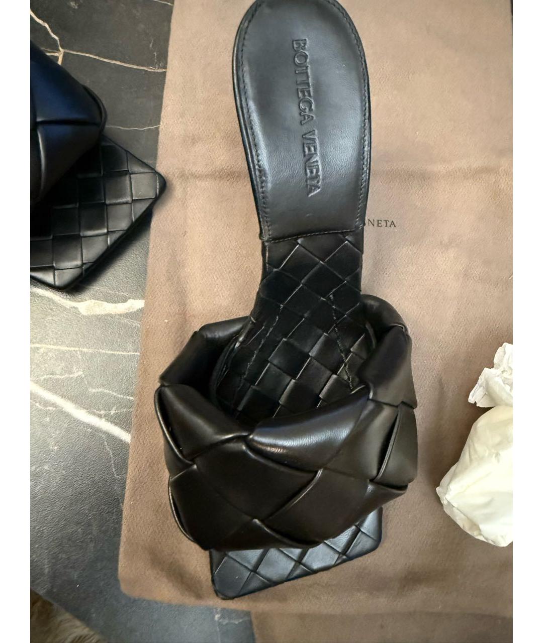 BOTTEGA VENETA Черные кожаные мюли, фото 3