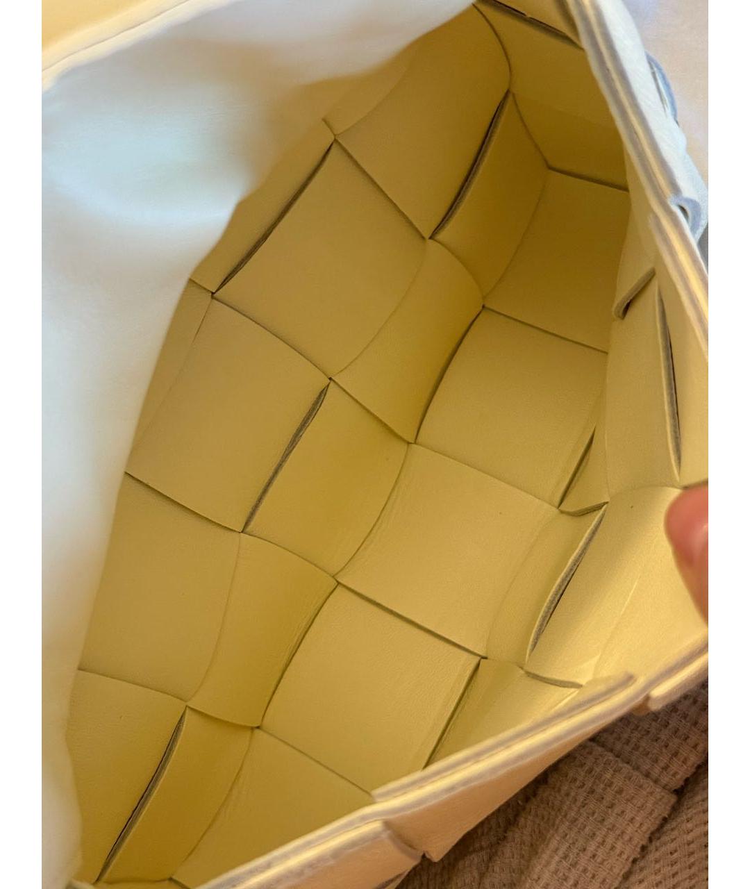 BOTTEGA VENETA Бежевая кожаная сумка через плечо, фото 5