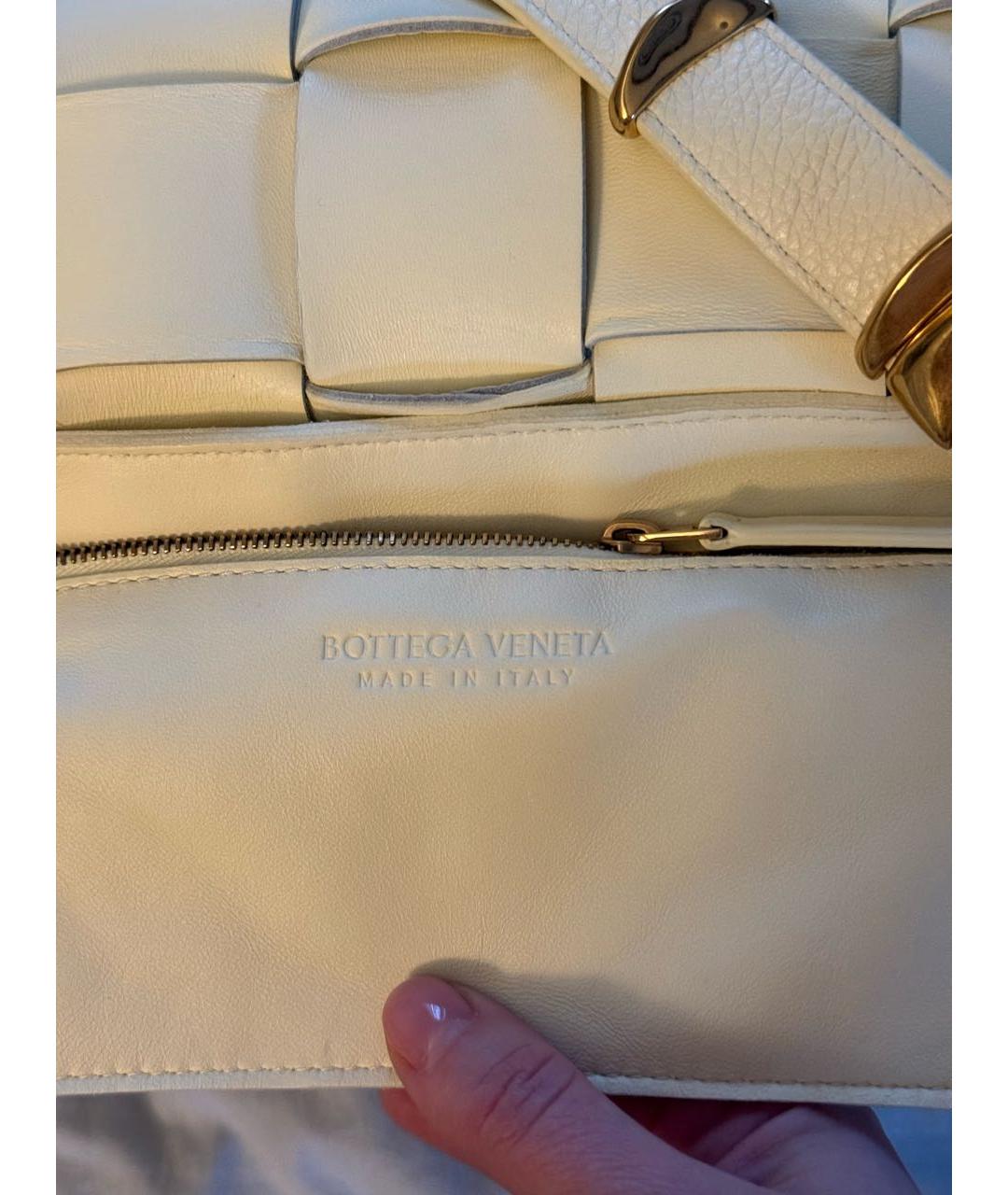 BOTTEGA VENETA Бежевая кожаная сумка через плечо, фото 4