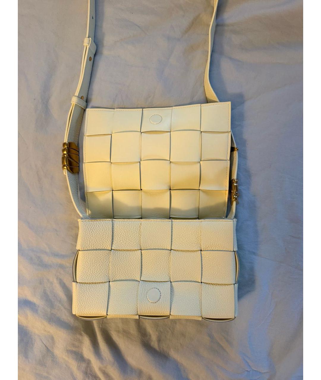 BOTTEGA VENETA Бежевая кожаная сумка через плечо, фото 3