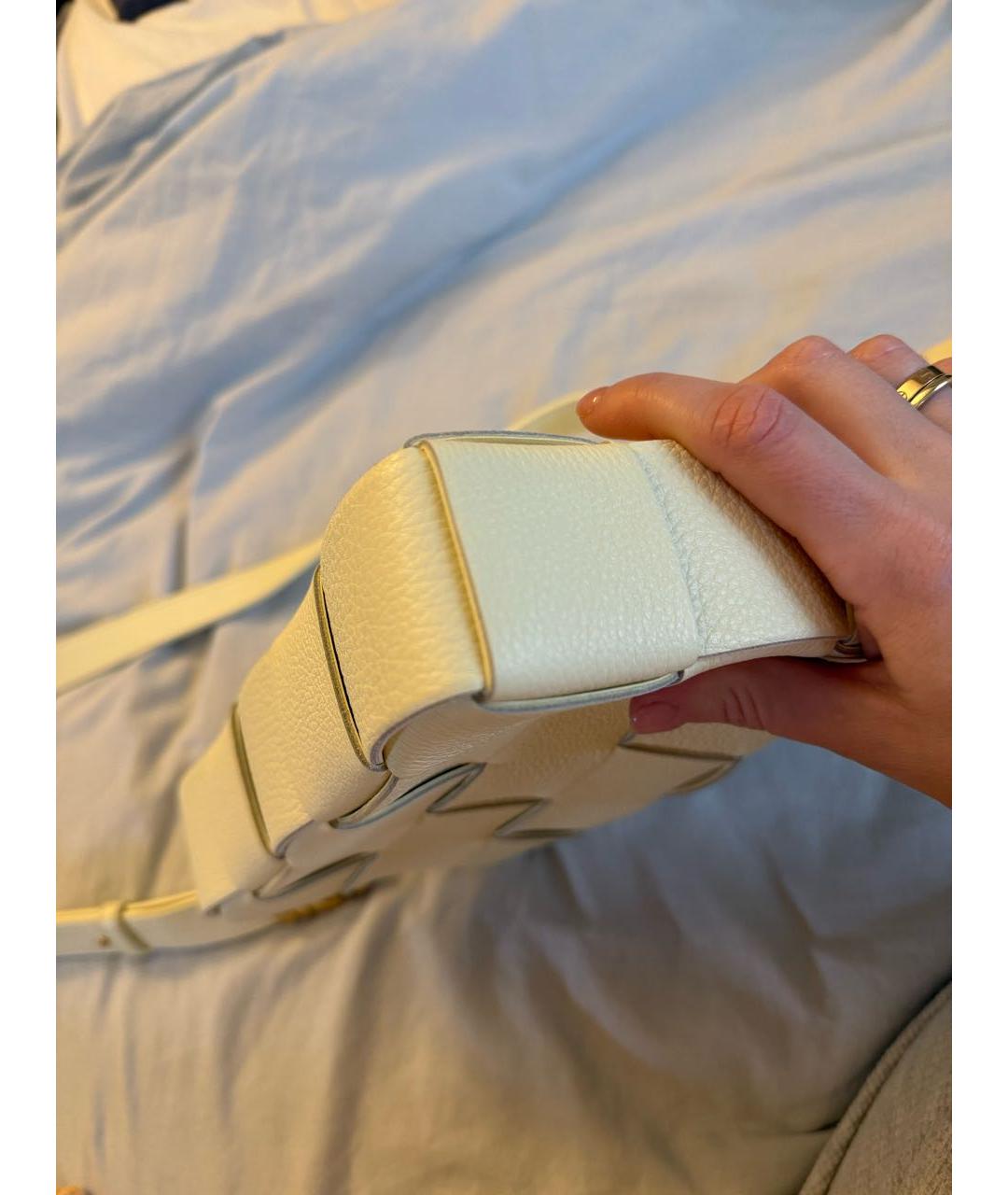 BOTTEGA VENETA Бежевая кожаная сумка через плечо, фото 6