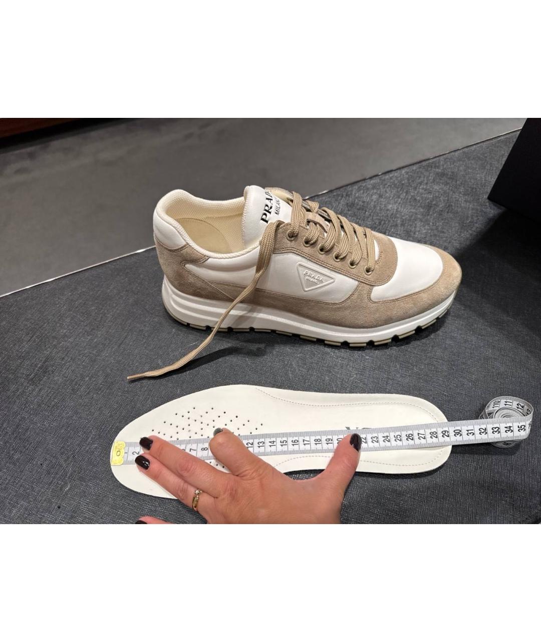 PRADA Белые кожаные низкие кроссовки / кеды, фото 5