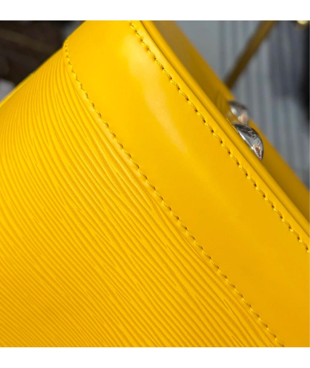 LOUIS VUITTON Желтая кожаная сумка с короткими ручками, фото 7