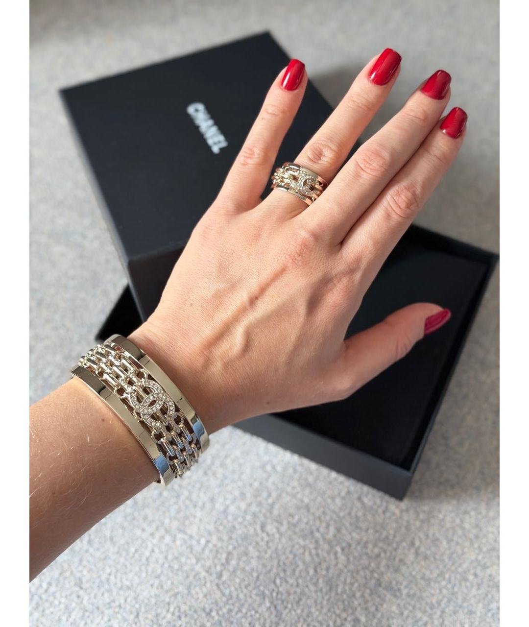 CHANEL Золотой металлический браслет, фото 5