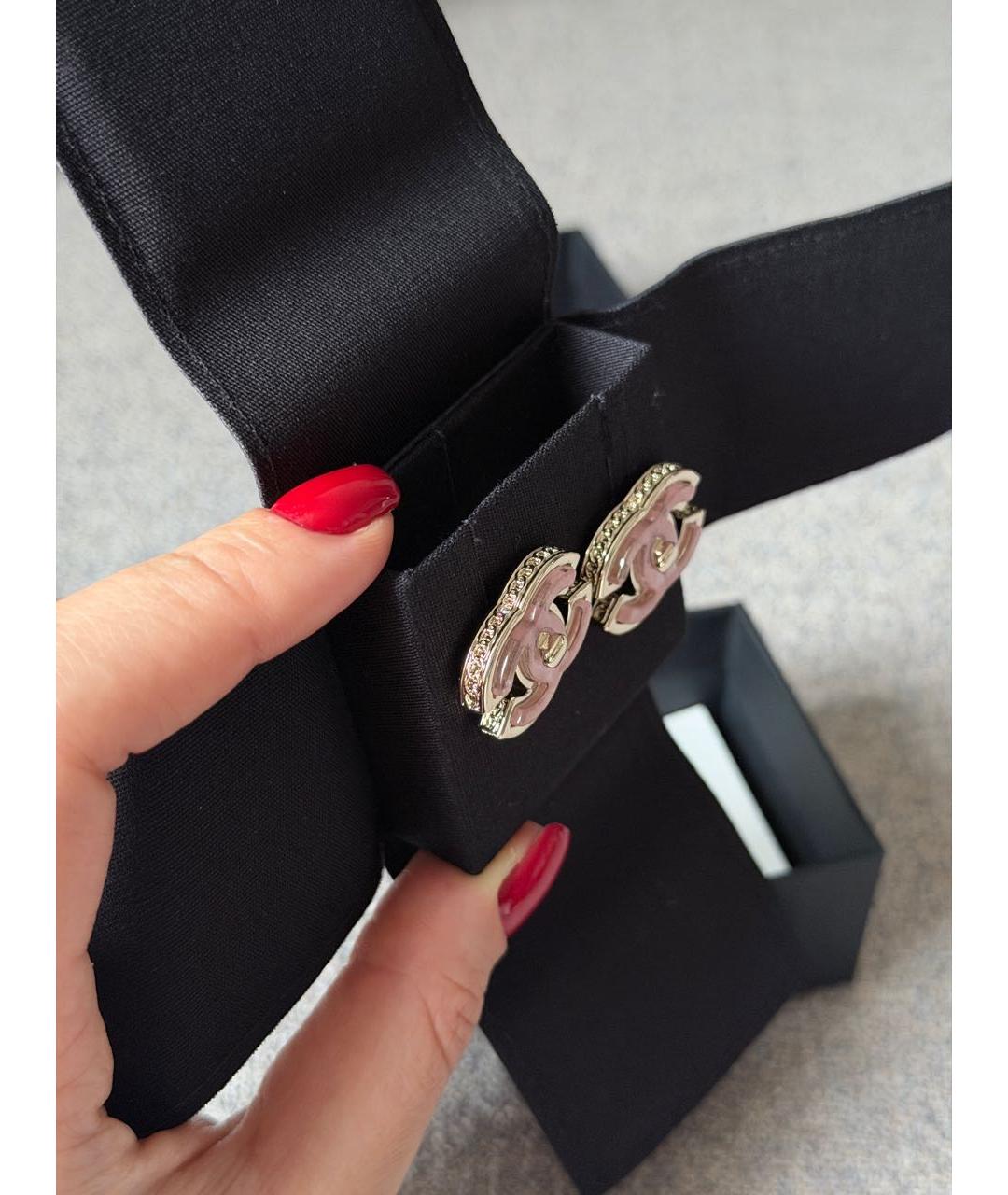 CHANEL Розовые металлические серьги, фото 2