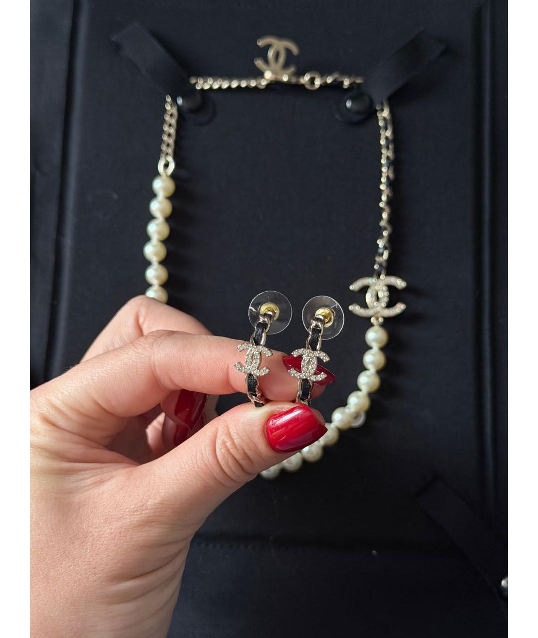 CHANEL Черные металлические серьги, фото 2