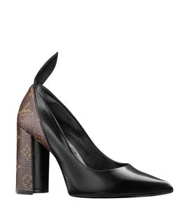 LOUIS VUITTON Туфли