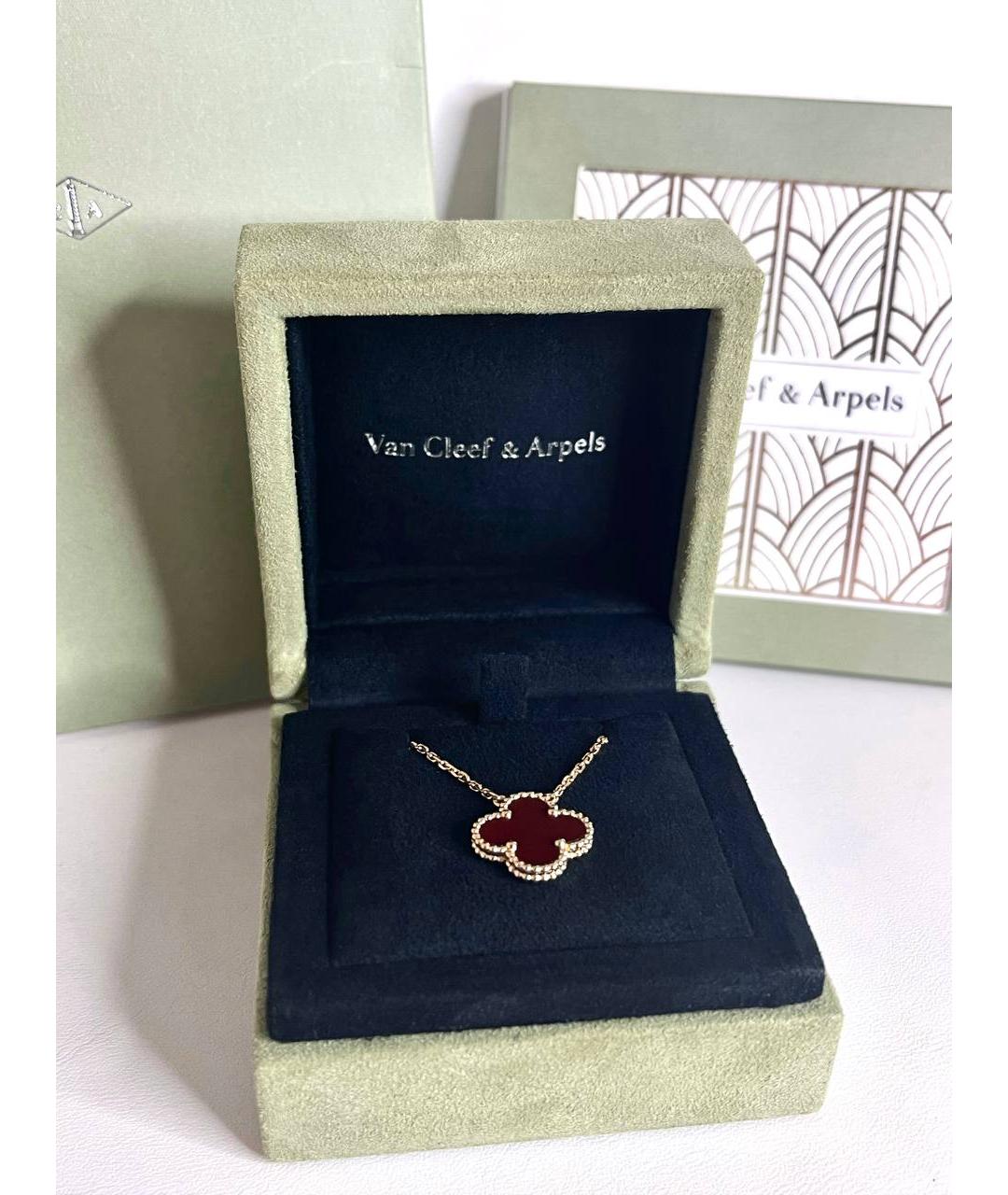 VAN CLEEF & ARPELS Красная подвеска из желтого золота, фото 2