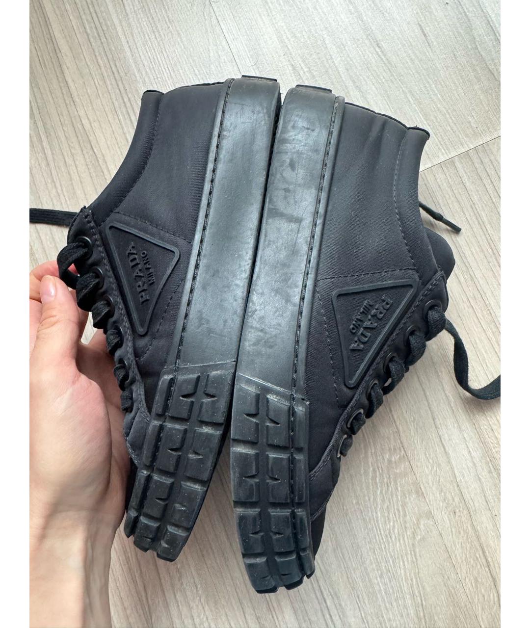 PRADA Черные текстильные кеды, фото 2