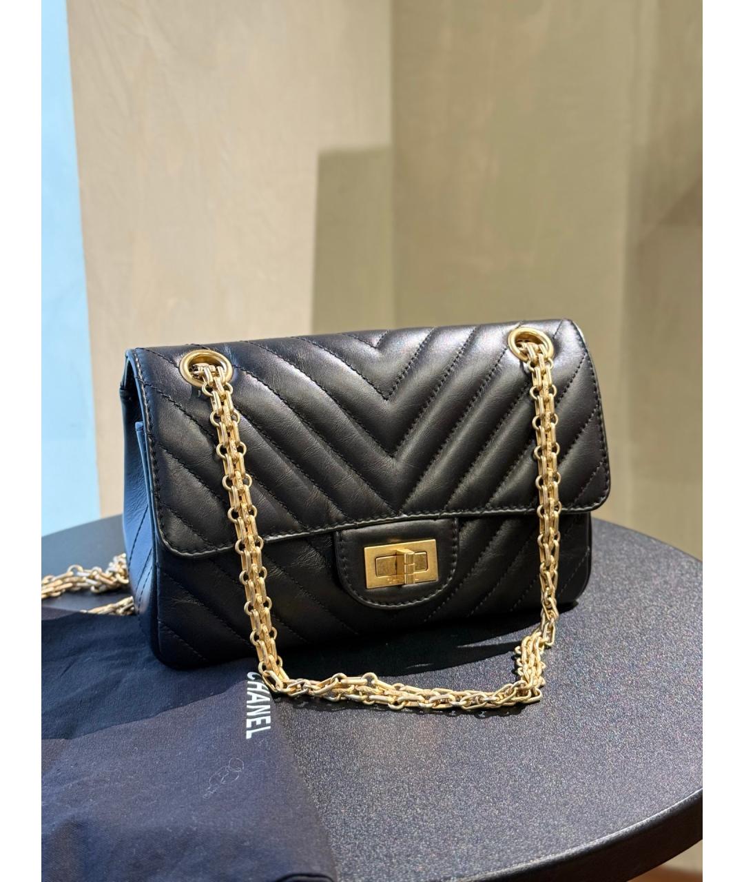 CHANEL Черная кожаная сумка через плечо, фото 2