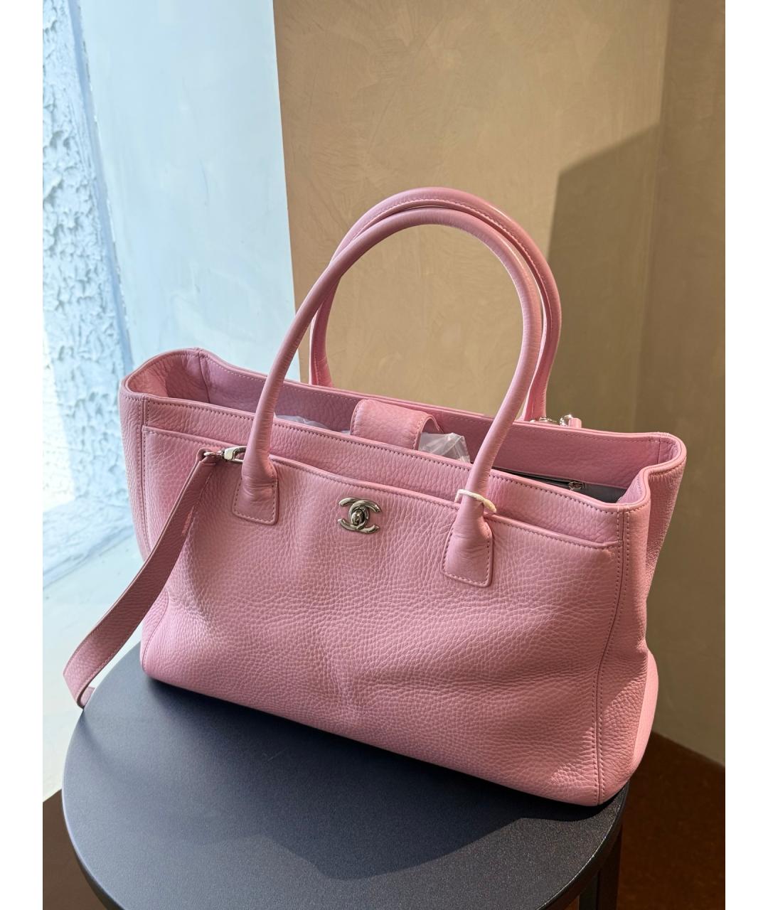 CHANEL Розовая кожаная сумка через плечо, фото 2