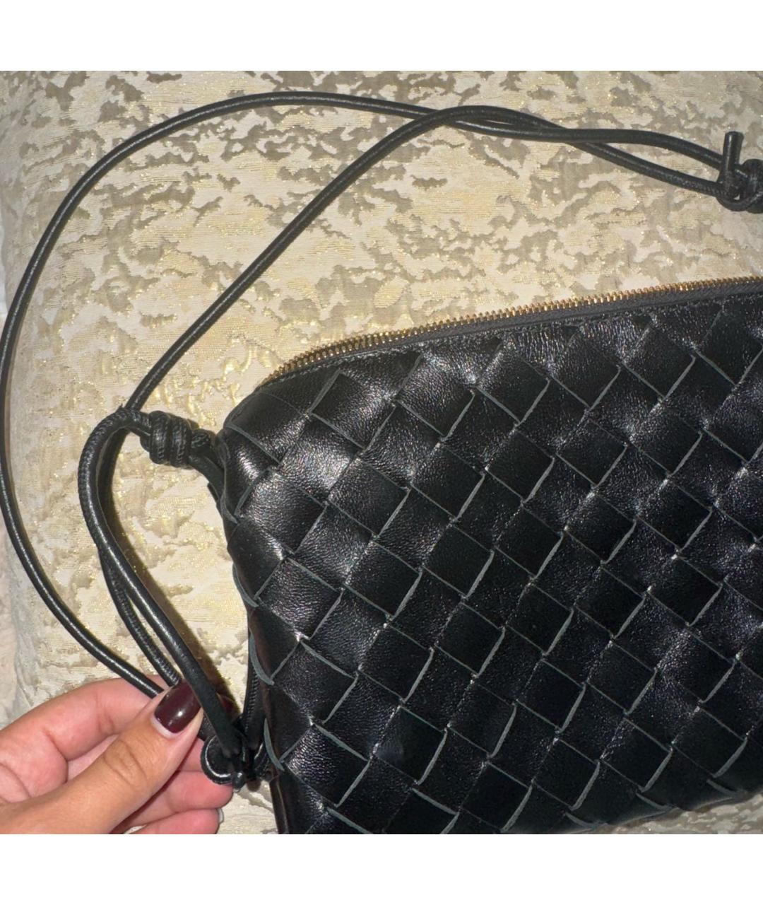 BOTTEGA VENETA Черная кожаная сумка через плечо, фото 5