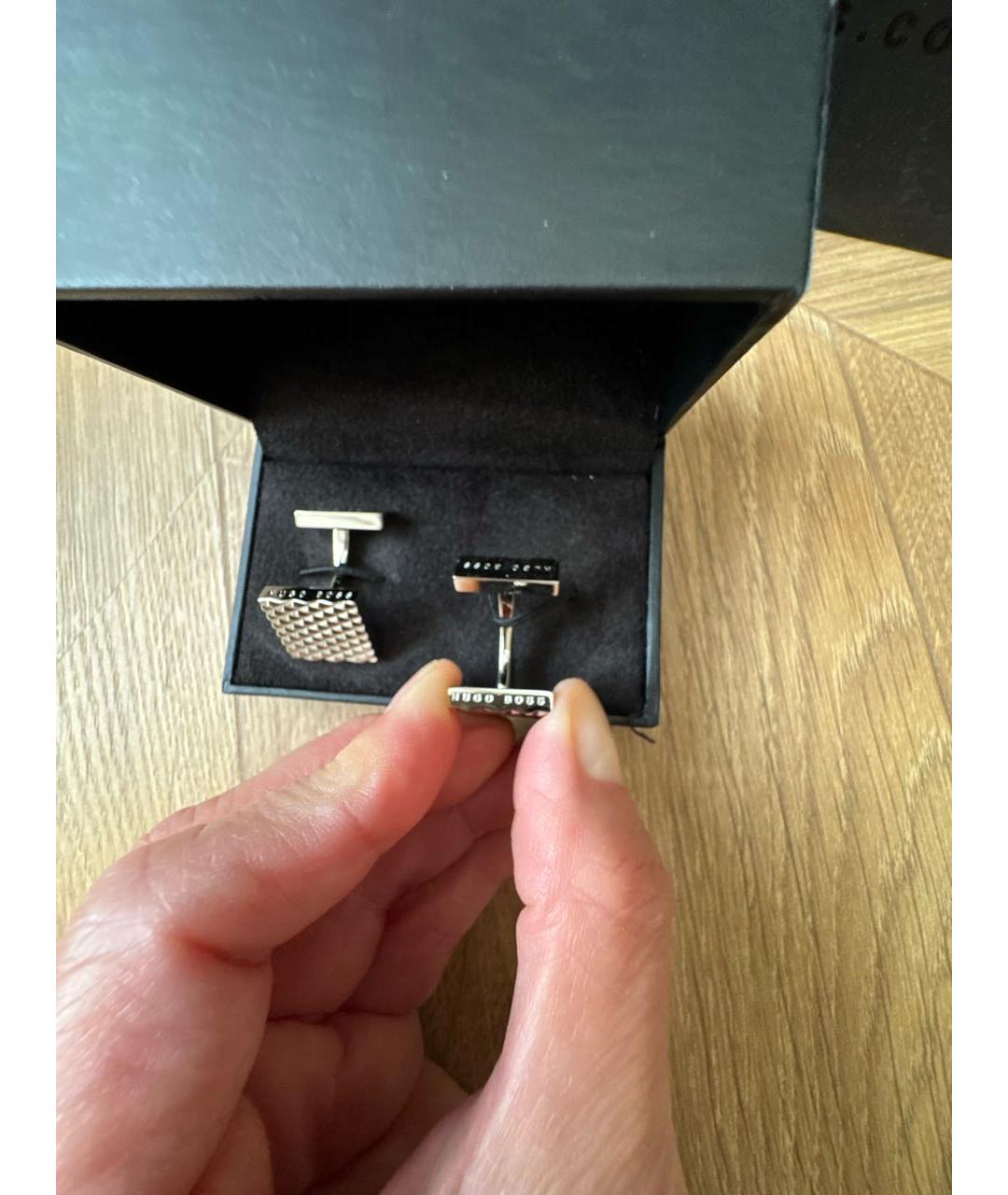 HUGO BOSS Серебряные металлические запонки, фото 2