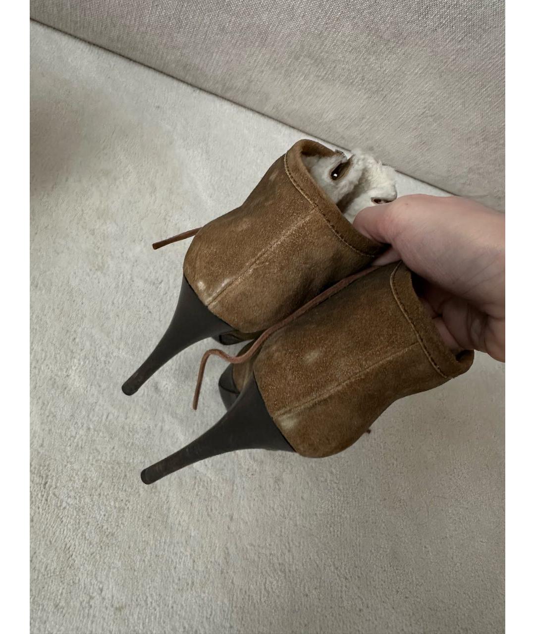 BURBERRY Коричневые замшевые ботильоны, фото 5