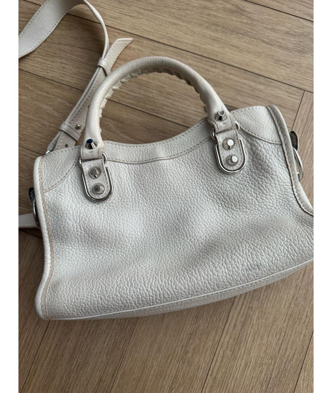 BALENCIAGA Белая кожаная сумка с короткими ручками, фото 2