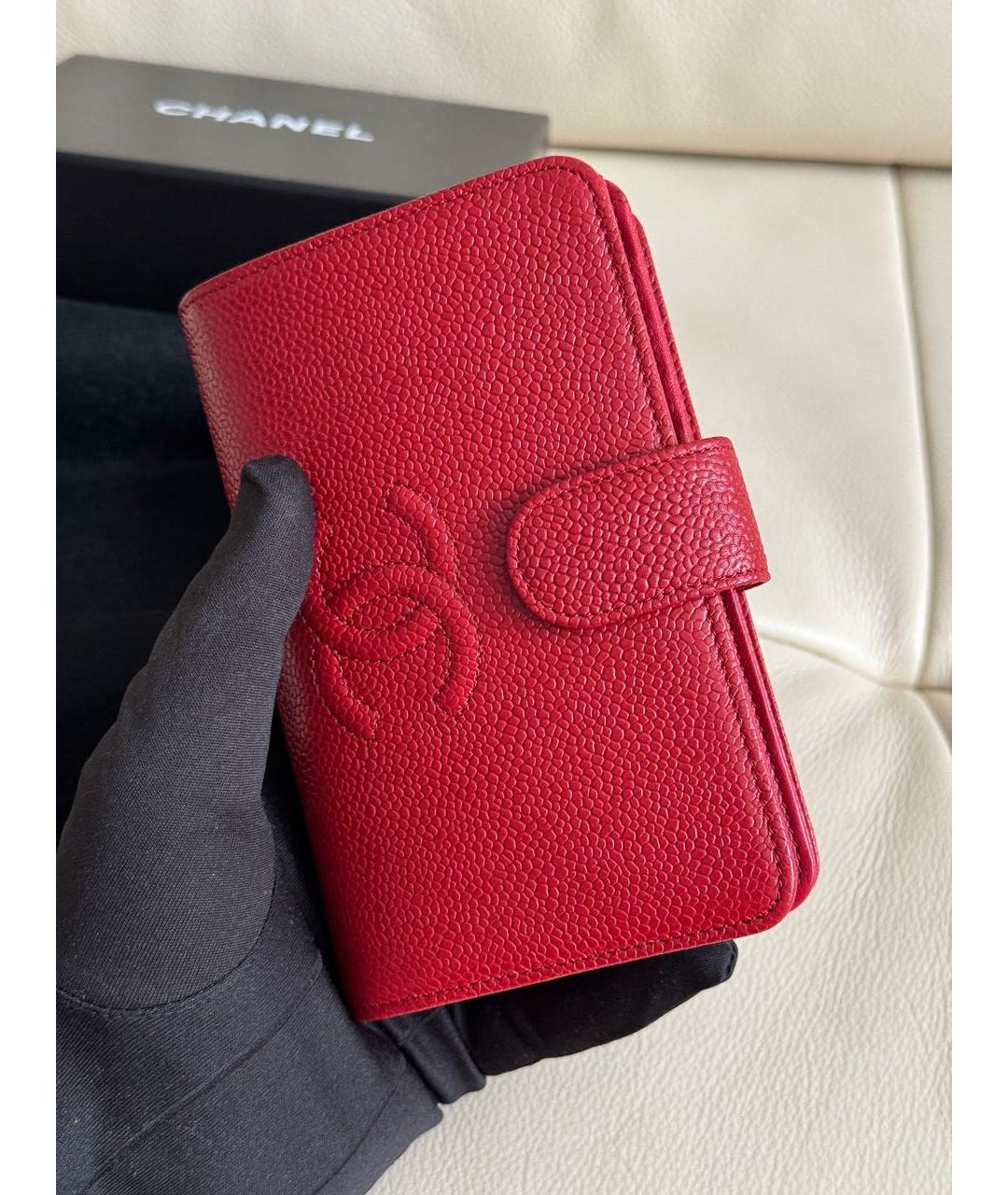 CHANEL Красный кожаный кошелек, фото 3