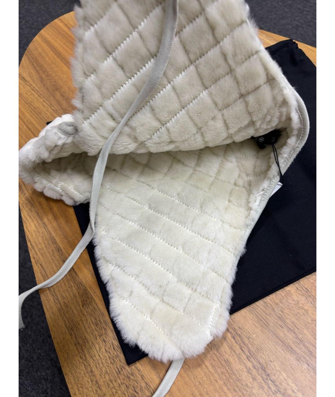 CHANEL Серая шапка, фото 3