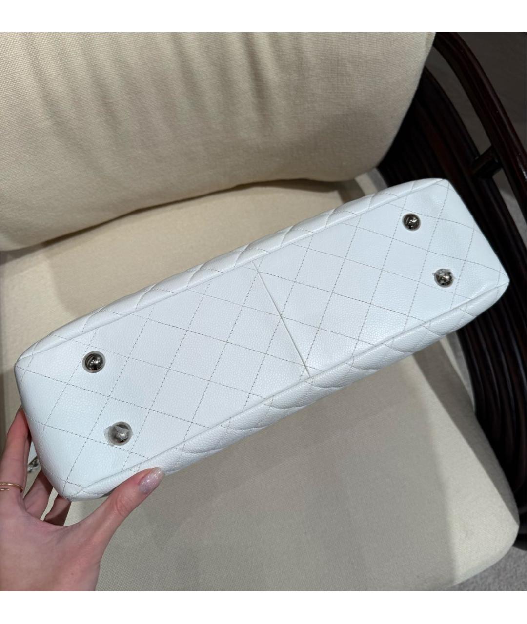 CHANEL Белая кожаная сумка через плечо, фото 4