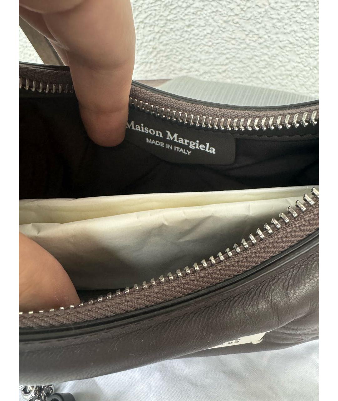 MAISON MARGIELA Антрацитовая кожаная сумка через плечо, фото 6
