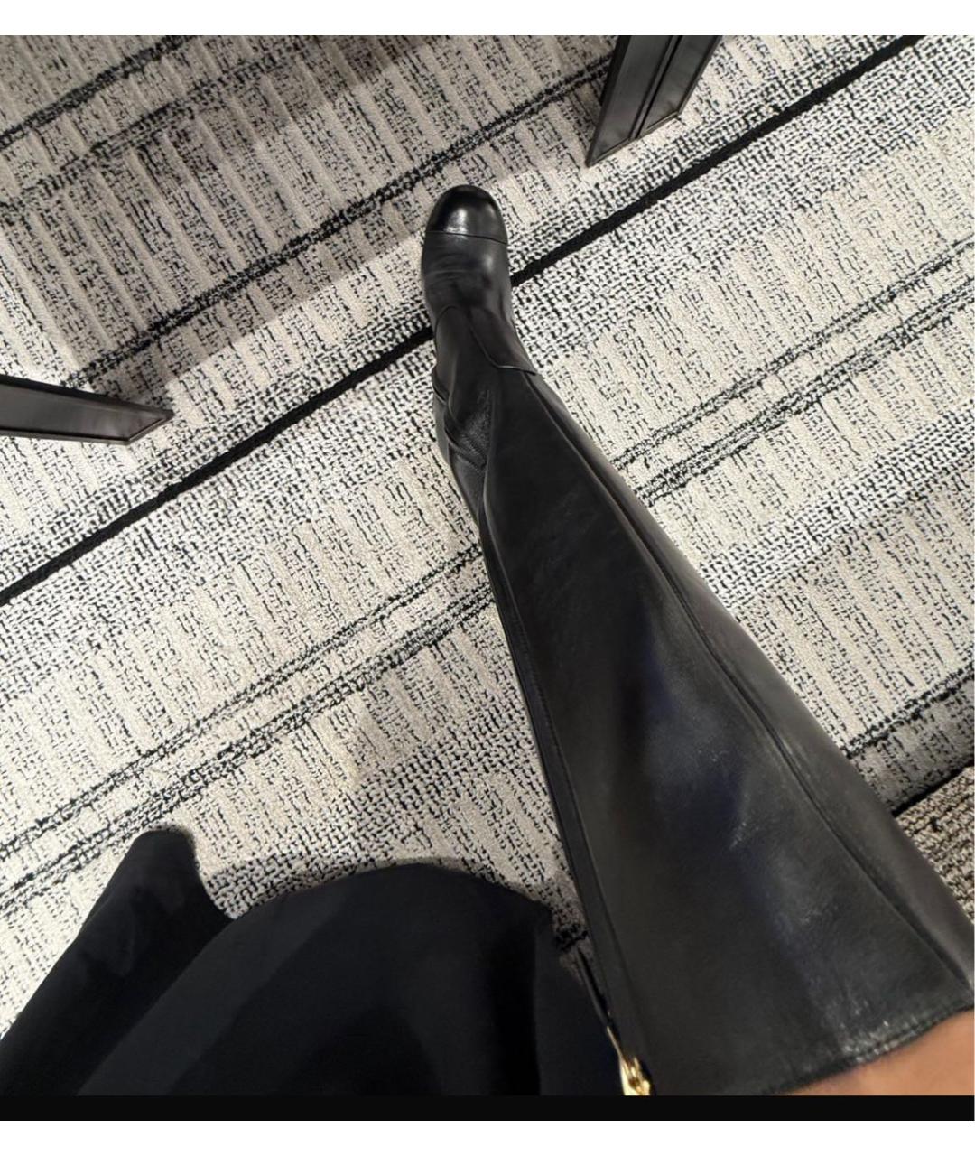 CHANEL Черные кожаные сапоги, фото 4