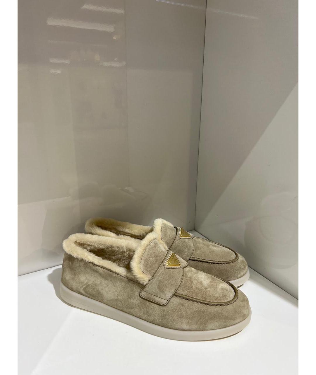PRADA Бежевые замшевые лоферы, фото 2