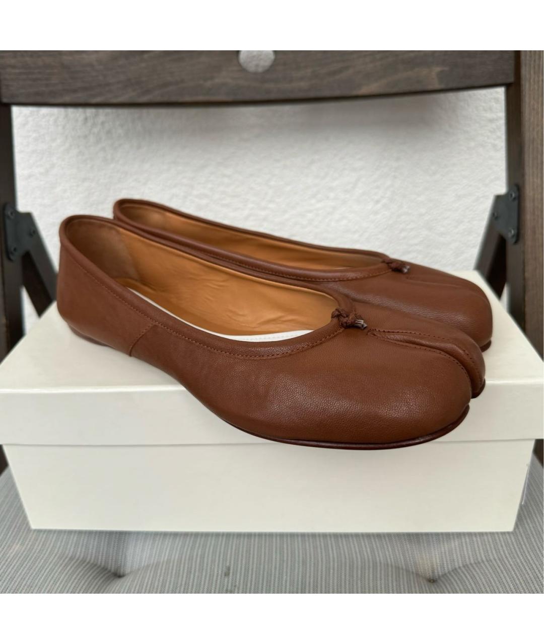 MAISON MARGIELA Коричневые кожаные балетки, фото 2