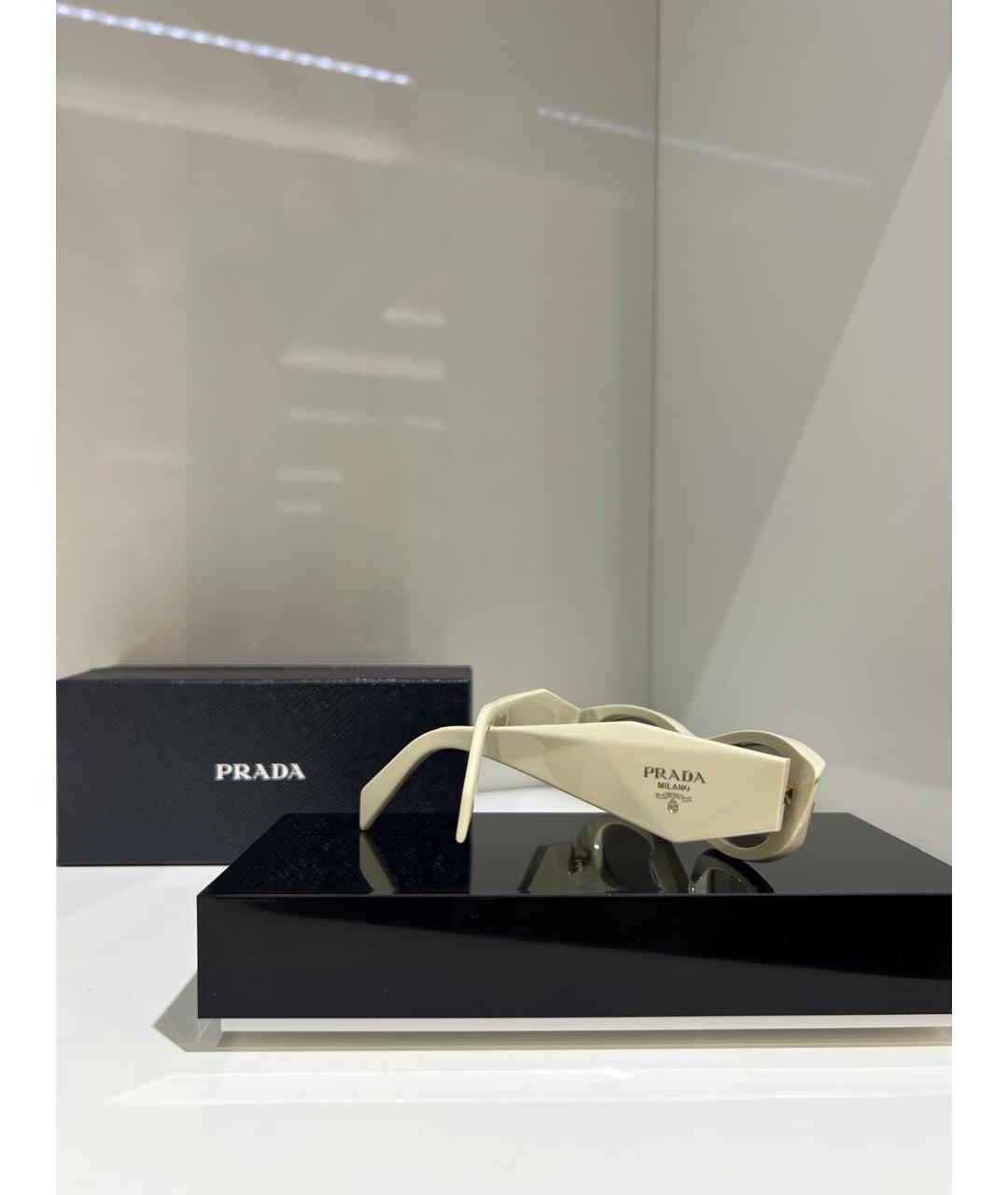 PRADA Белые солнцезащитные очки, фото 3