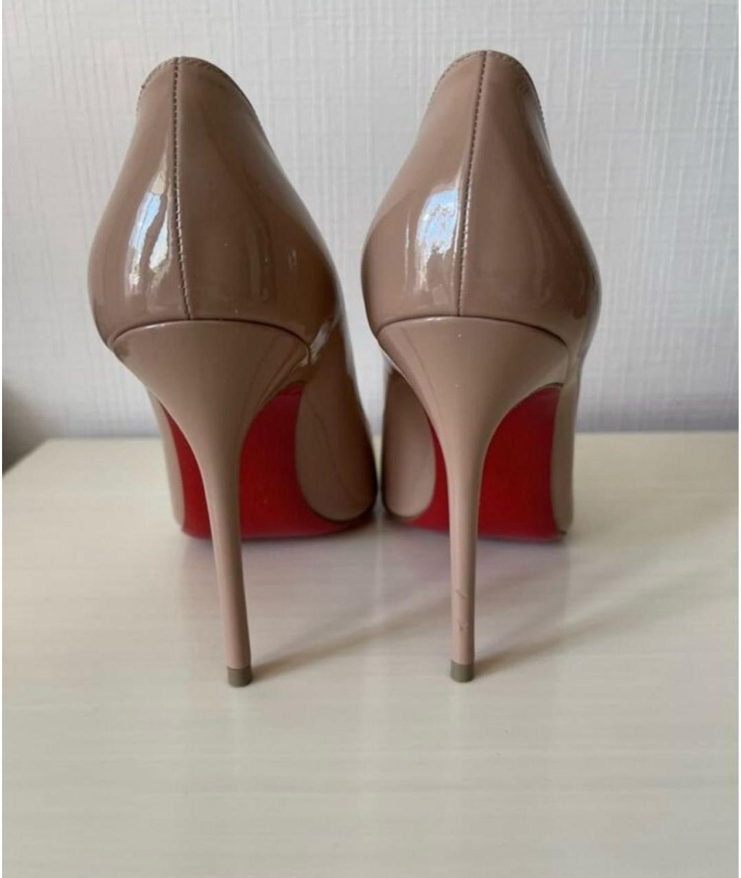 CHRISTIAN LOUBOUTIN Бежевые туфли из лакированной кожи, фото 3
